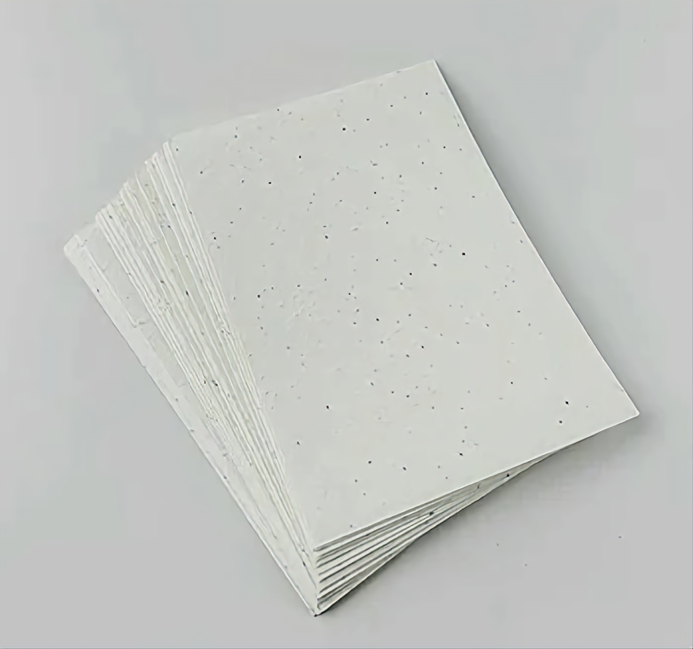 Pflanzpapier mit Kamille oder Gänseblümchen – Nachhaltige Grußkarten zum Einpflanzen
